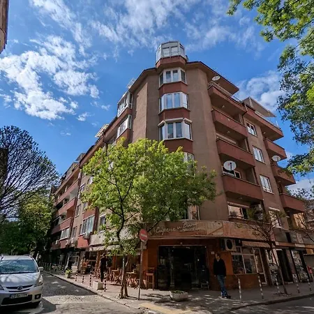 Center Relax, Ndk & Vitoshka & Metro Station Apartment